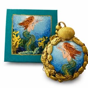 The Mermaid’s Offering Handcrafted Gilded Shell Ornament Atelier Marée Mermaid